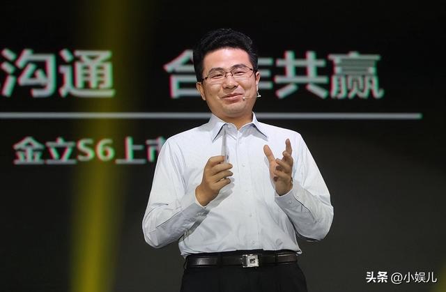 一夜输掉7亿美元，欠下200多亿跑路，“手机教父”因赌博沦为老赖