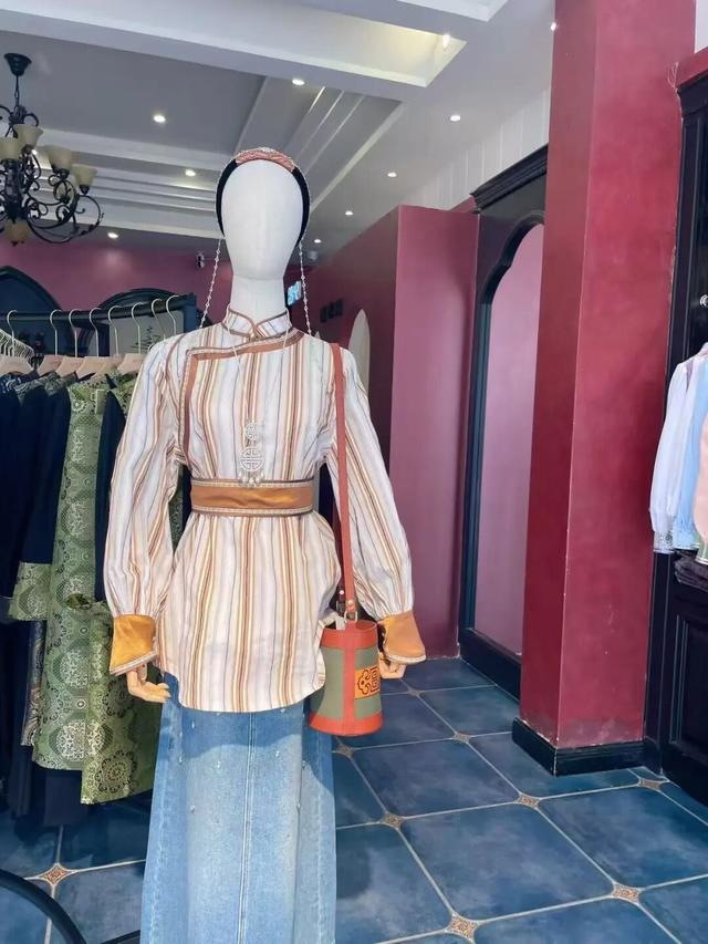 选对一件蒙古袍，做朋友圈最靓的“风雪之子”