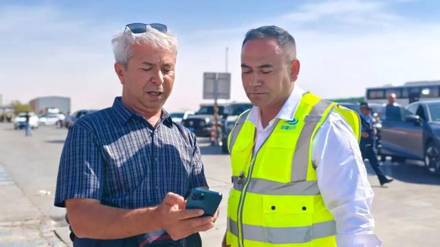 戈壁上的文化风情驿站——记三岔口喀什古城主题特色服务区的蝶变