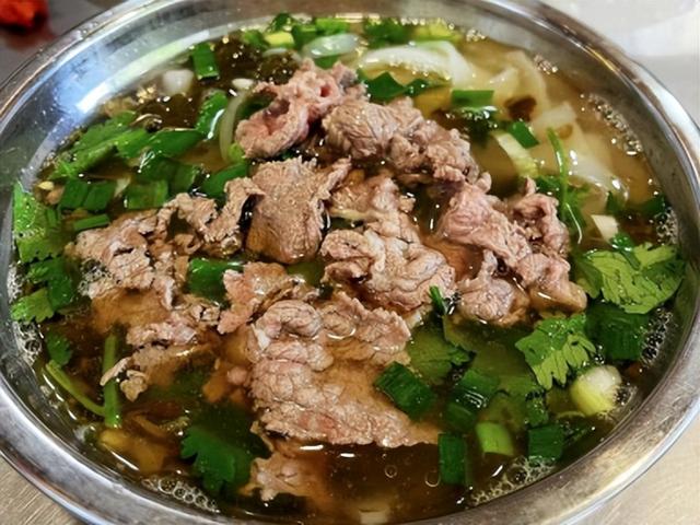 爽玩南明|贵阳历史城垣步道（南明段）美食宝藏地图,一趟Citywalk，打卡老贵阳的味道！