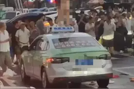 青岛一女子车顶裸舞后续 口出狂言叫嚣 高清照片流出 疯狂在车顶蹦迪图片