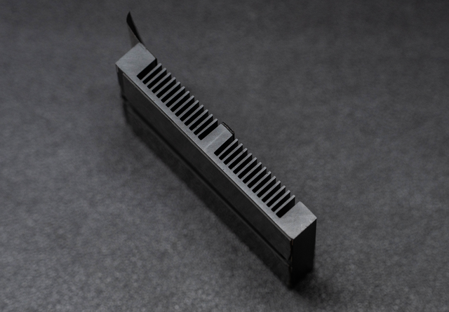 迷你电脑顺畅本地部署32b的deepseek？！零刻AI9 365实测体验