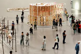 打卡热门，2024武汉双年展迎参观热潮图片
