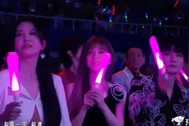 北京这一夜，林志颖王心凌尴尬，周慧敏仙气飘飘，李宇春穿的啥啊图片