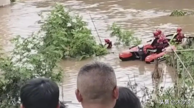 24岁女外卖员失联后续：遗体被找到，颜值曝光后，恶心一幕出现了