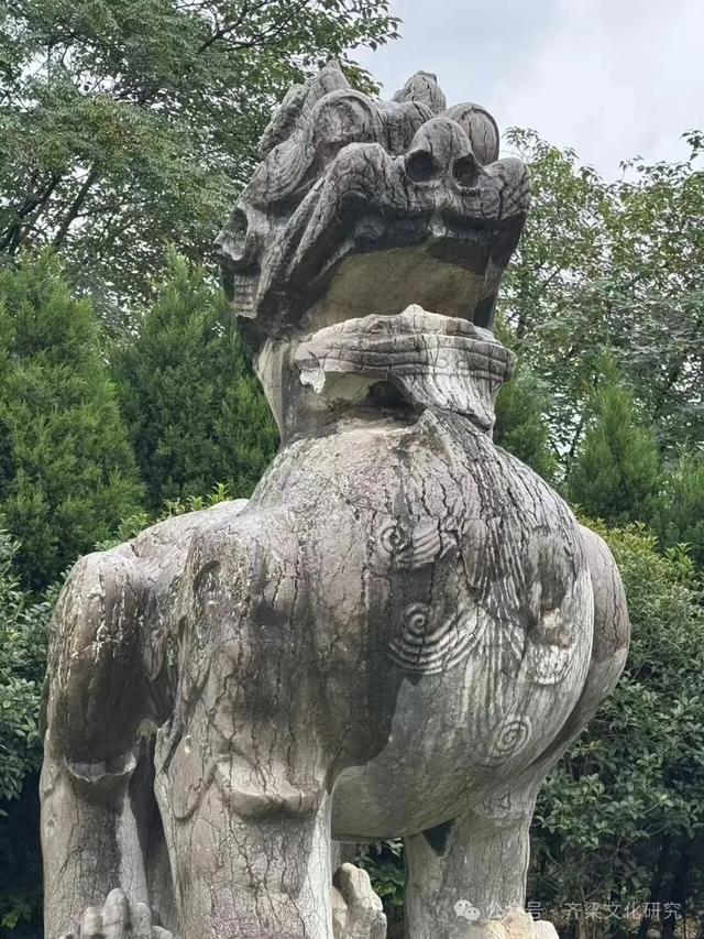 实地探访南京狮子冲昭明太子萧统和他母亲丁令光的安宁陵