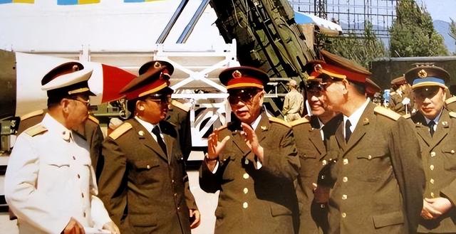 首次访华就不尊重我国？中国当场撤走仪仗队：摆正态度再来吧！