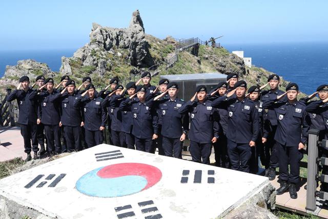 韩国为何举行“东海领土守护演习”