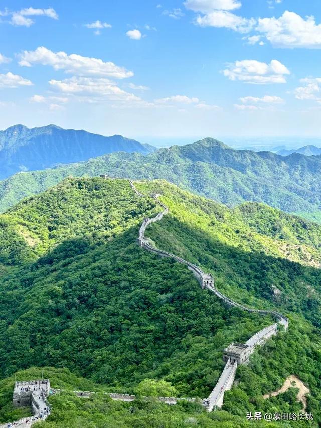 慕田峪长城荣登TripAdvisor “25 周年最佳旅游景点” 及 “全球热门景点”“亚洲热门景点” 榜单！