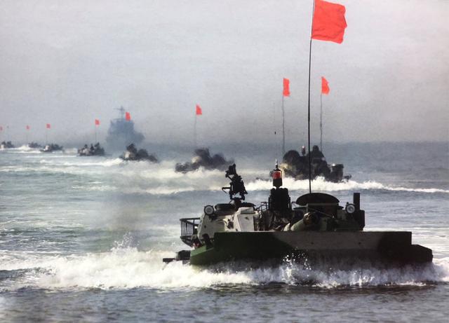 湖北舰入列 专家：中国军工爆发