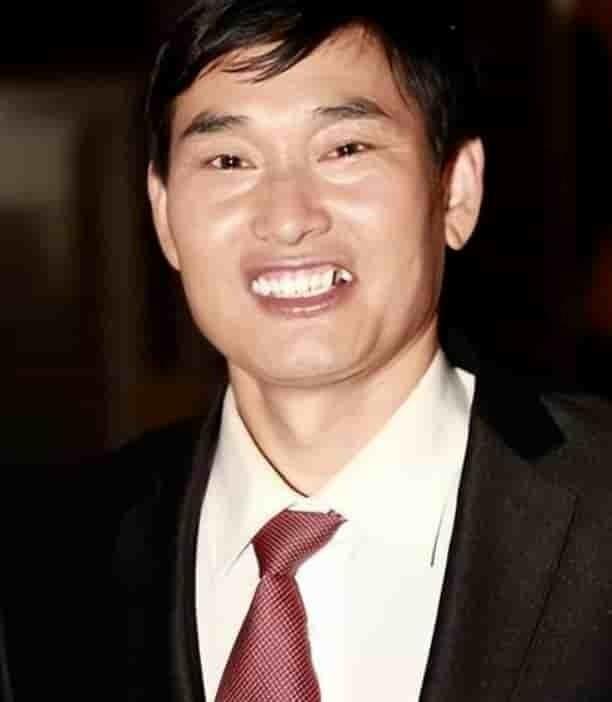离婚4年，陈亚男和朱小伟的生活天差地别，背后的真相太现实