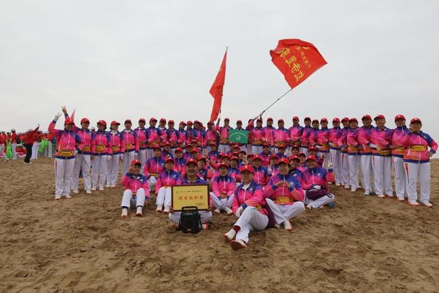 运动+观光+休闲！沙湖“健步走”打造文体旅融合新范本