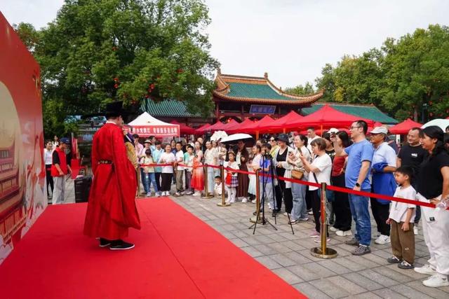 火爆！国庆中秋假期首日，超50000人次打卡岳阳楼景区
