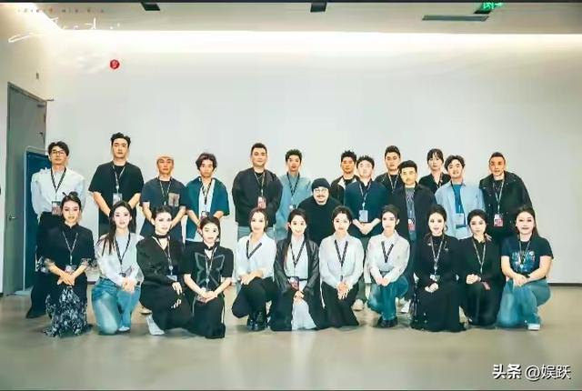 刀郎老师工作室发布了乐队成员照片，快来看看吧