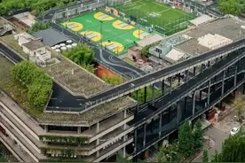 成都建筑师刘家琨获建筑界“诺贝尔奖” 他的作品西村大院正在即兴生长图片