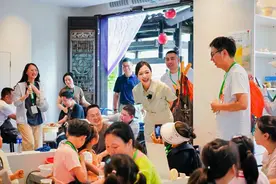 爱心陪伴！17个罕见病患儿家庭在长沙探秘国风乐园图片