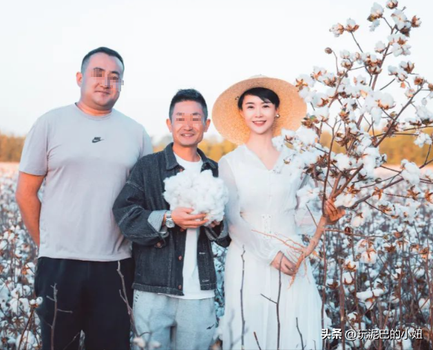 47岁贺娇龙去世！同学曝抢救过程	，网友提醒成真，此前疑早有征兆