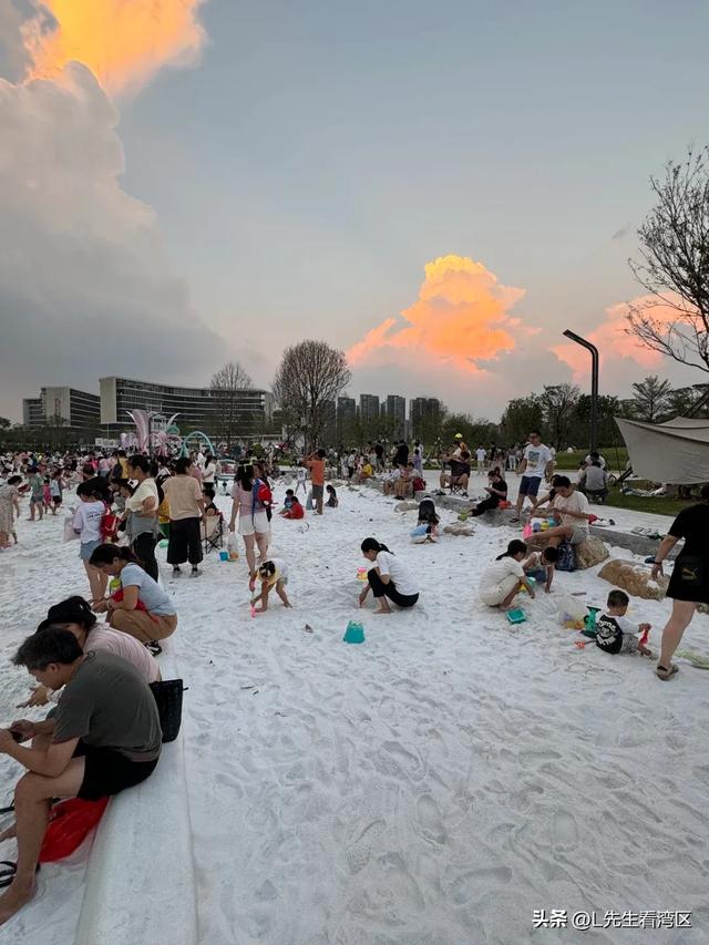 南沙新晋网红点也太夸张了！晚上全是人！