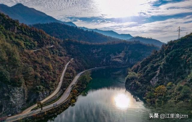 醉美罗家营，碧水映长天