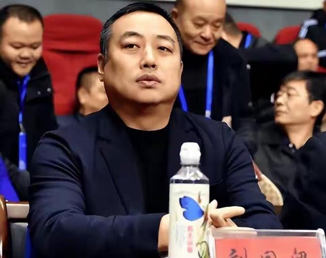 正式上任！刘国梁官宣新身份，这次他让樊振东和整个乒坛刮目相看
