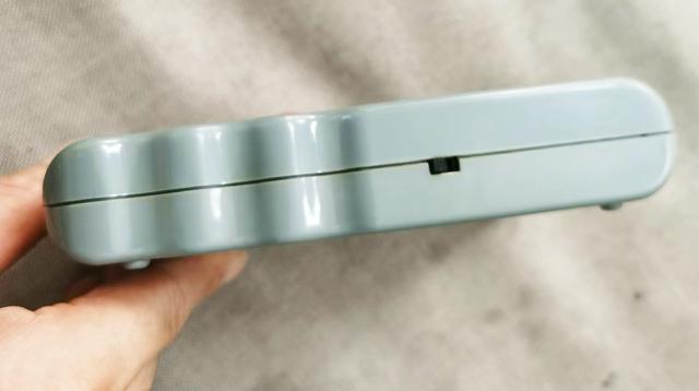 内置俄罗斯方块玩到爆，这台国产迷你游戏机，一代人的共同记忆