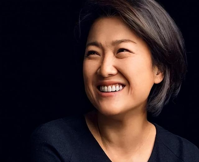 善恶终有报：疫情时对中国一毛不拔，却大方捐美国6亿，如今咋样