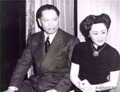 民国最有洁癖的美人，床单每天都要换洗，晚年却在街头摆摊卖油条