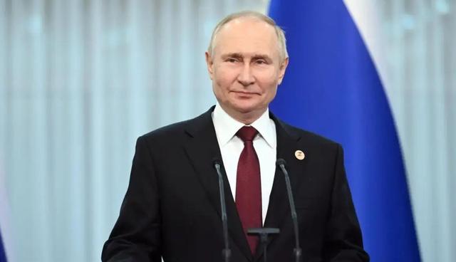 沉寂1天	，高市早苗终于签字，日本砸9万亿反华，解放军动作更大