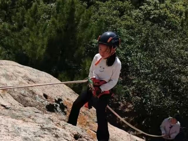 秋日登山正当时 户外安全培训“必修课”不可少