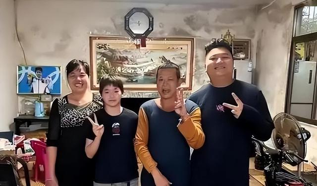 全红婵家新房建设最新进展：遭遇施工阻碍，邻居拒绝修剪树木。