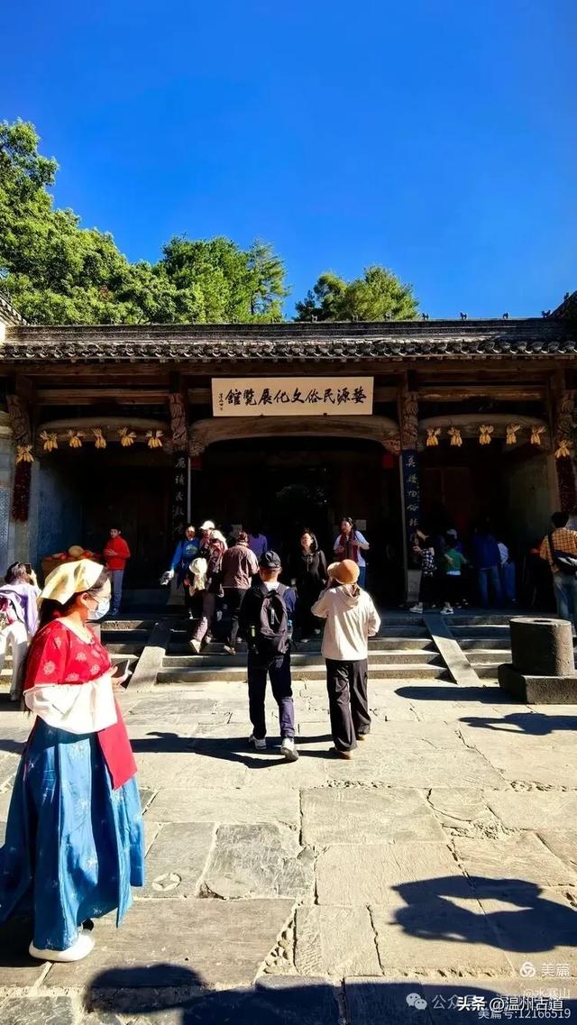 徽州篁岭，晒秋美得让人惊叹，这份“偷秋”烟火气超治愈!