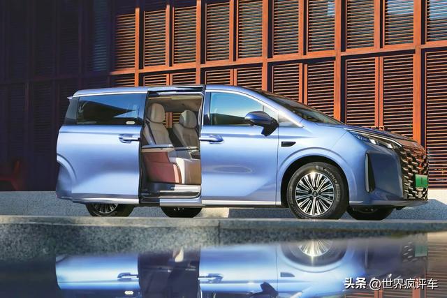 比亚迪全新中大型MPV来袭，24.98万，续航超1060km，油耗仅5.3L！