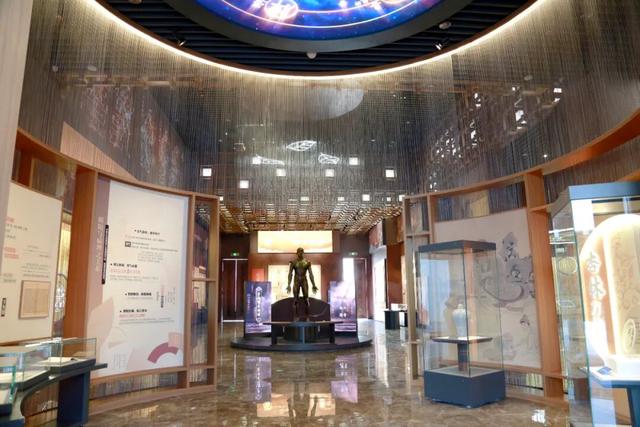 文旅项目看变化 全域旅游强信心：庐山景区联合党委开展“庐山市经济社会高质量发展‘看变化’活动”