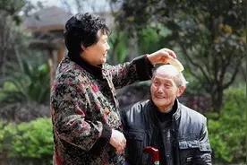 央行原行长周小川说：养老金制度改革拖不起，拖了会出大问题图片