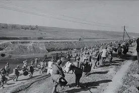 淮海战役时，黄维兵团是怎么被中野包围的？是时候说出真相了！图片