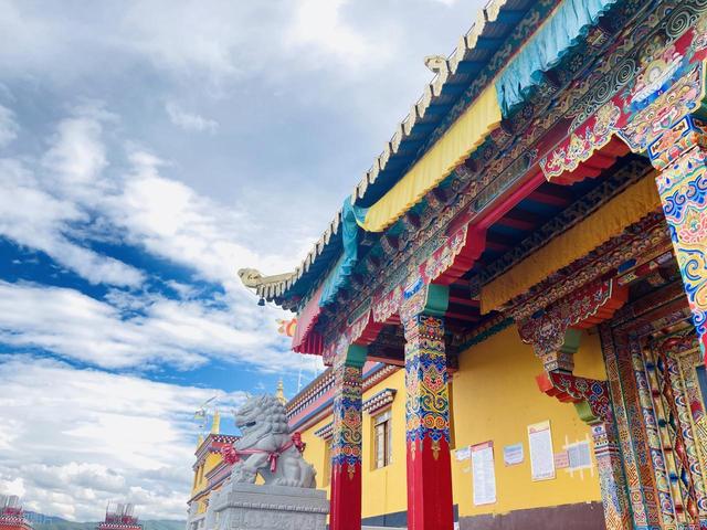 到云南游玩，去过这9个绝美古寺再离开吧！人气都超旺，祈福灵验