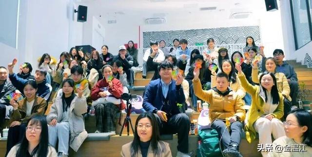 “温江青春大使”上线！“青言青语”带你“花Young”游温江