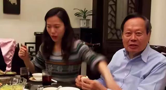 翁帆大概率不会再结婚了，并非嫁不出去，而是再也没人入她眼