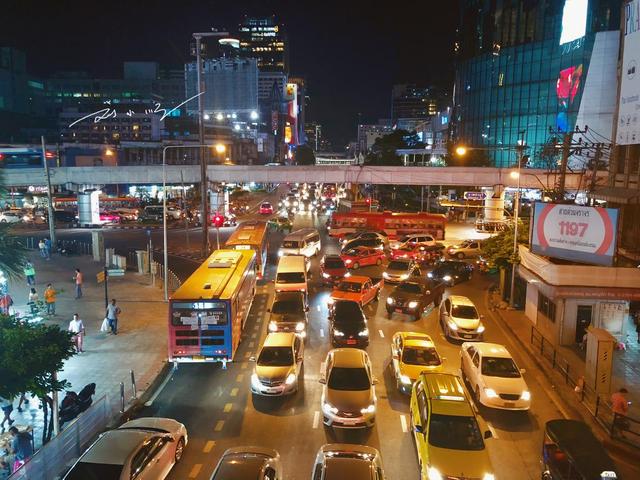 泰国旅游现在“越来越坑”？是因为泰国变了，还是中国游客变了？