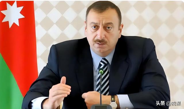 “破冰者”导弹引里海震动？阿塞拜疆阅兵秀以色列导弹！