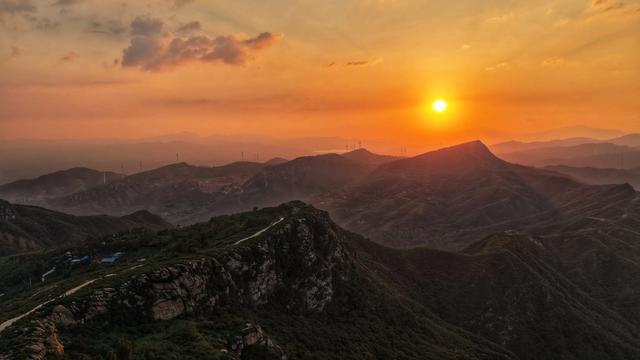 河南禹州:神秘的具茨山，浅井镇大鸿寨的晚霞景色迷人