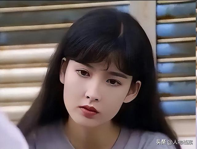 被戴8次绿帽子，3次被捉奸在床，这就是我们“玉女”守卫的爱情