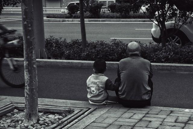 退休后，做对了这两件事，日子过得悠闲又自洽