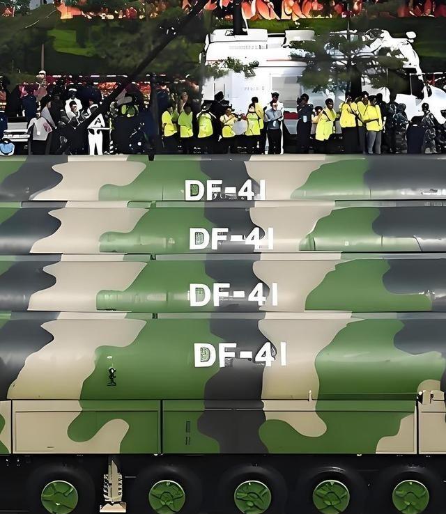 中国核导弹东风-61射程覆盖全球	，让西方的朋友做出回答！