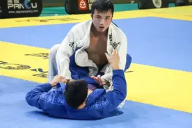 杭州小伙破格进入国家队！当过外卖小哥、厂工，现在是该亚运项目唯一中国选手!图片