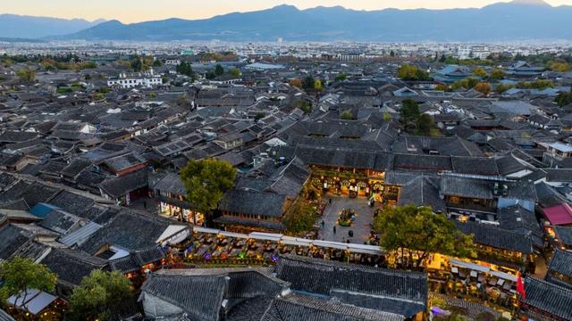 九九重阳，人往高处走