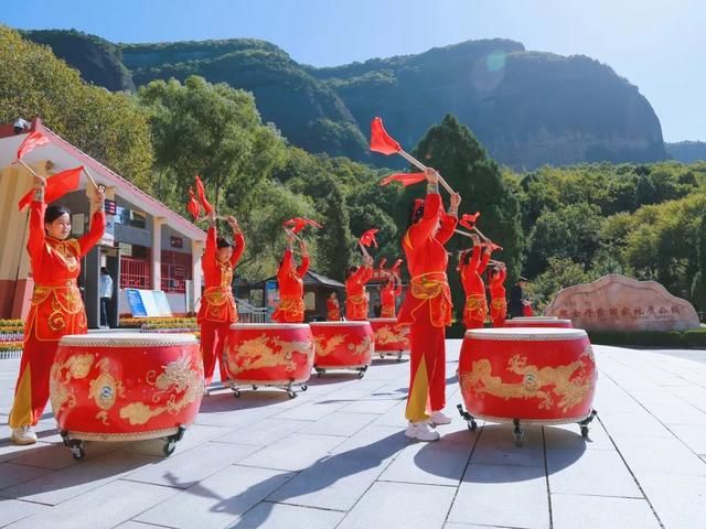 中秋国庆赴照金 亲历一场震撼心灵的光影盛宴