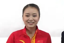 花滑冠军退还美国国籍，百万年薪诱惑被无视，为何只愿为中国而战图片