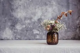 遇到了欠钱不还的老赖，别急着去催债，先把这4件事做了图片