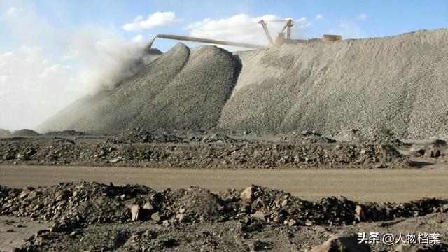 26国外援候命，安世荷兰通知全球	，对华打响第三枪，中方奉陪到底